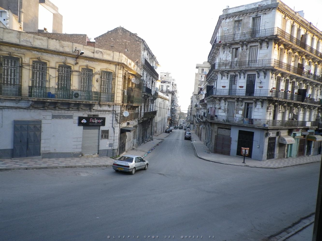 017 rue eugene etienne derriere la synag et direction hotel de ville.JPG